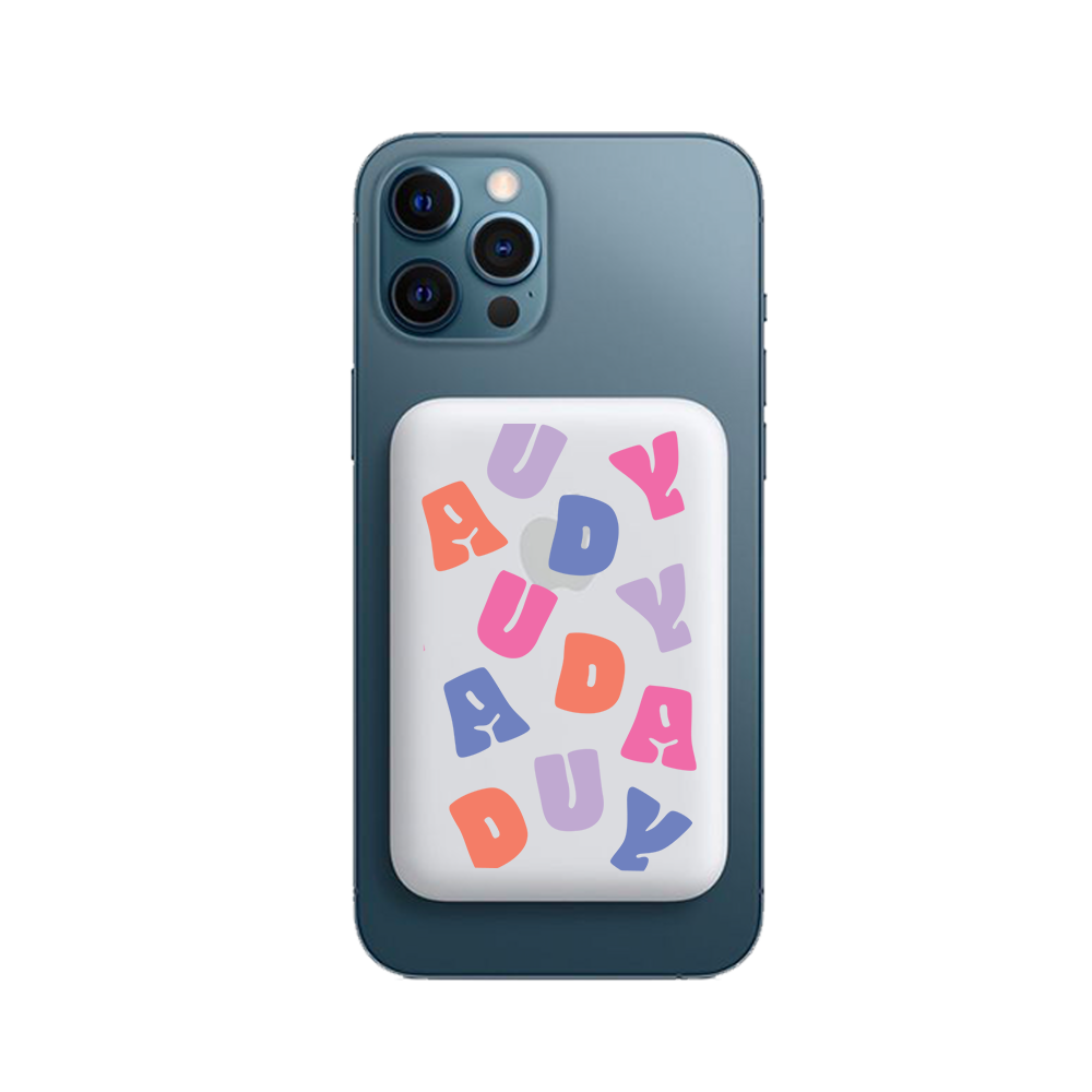 Magnetic Wireless Powerbank - Chubby Monogram