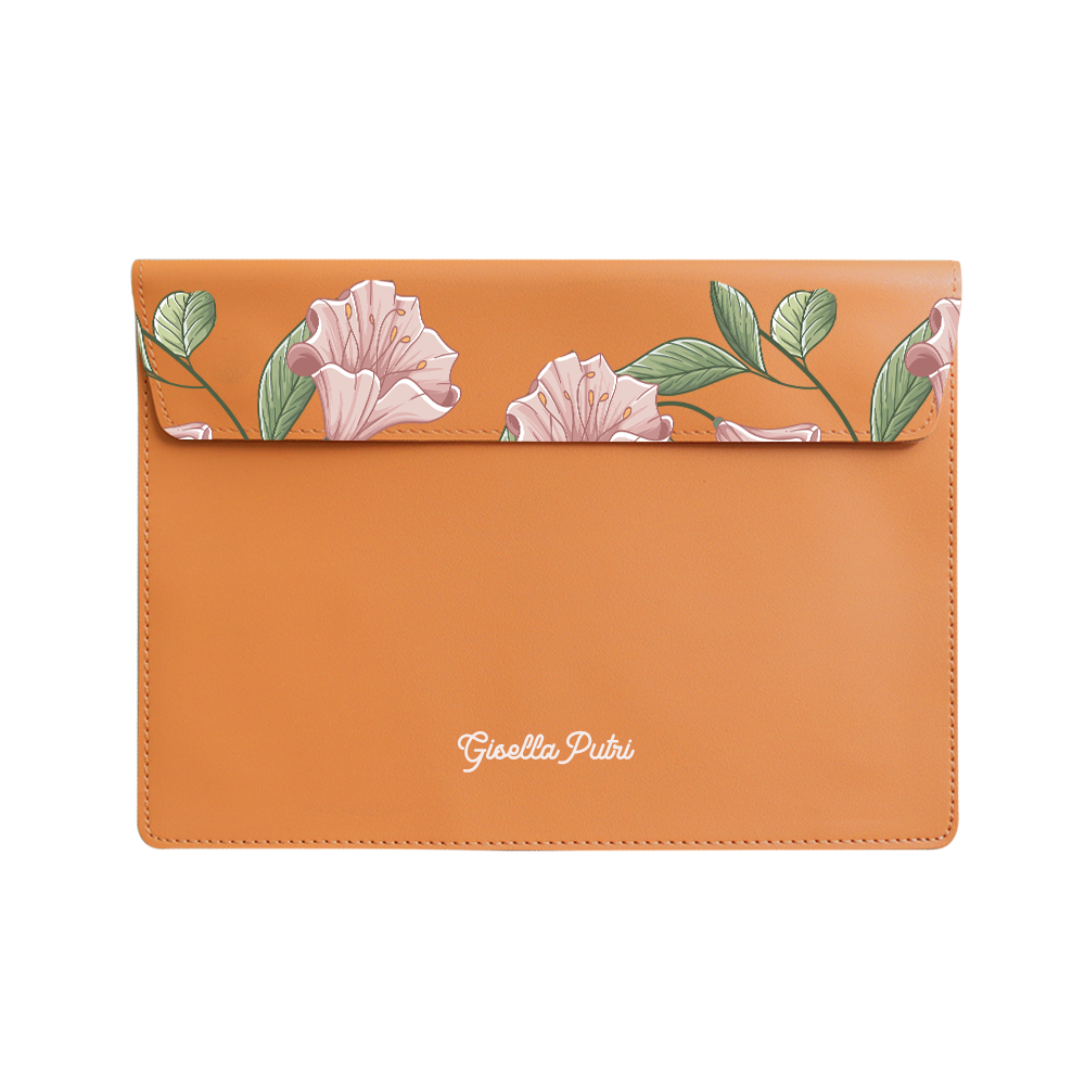 Vegan Leather Sleeve - Evaline