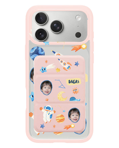 iPhone Magnetic Trifold Wallet Case - Face Grid Astronauts